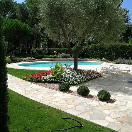 D Oro Villa *
