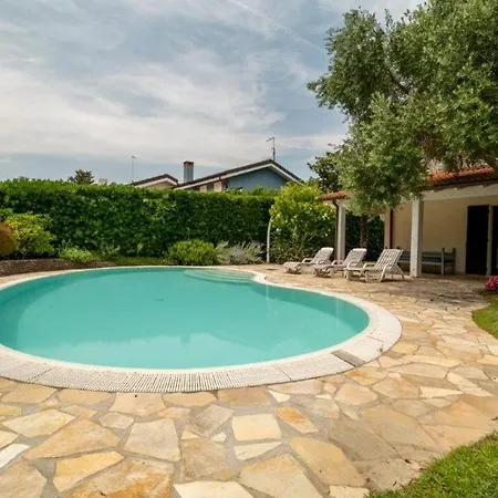 D Oro Villa *