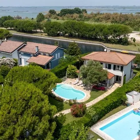 D Oro Villa *